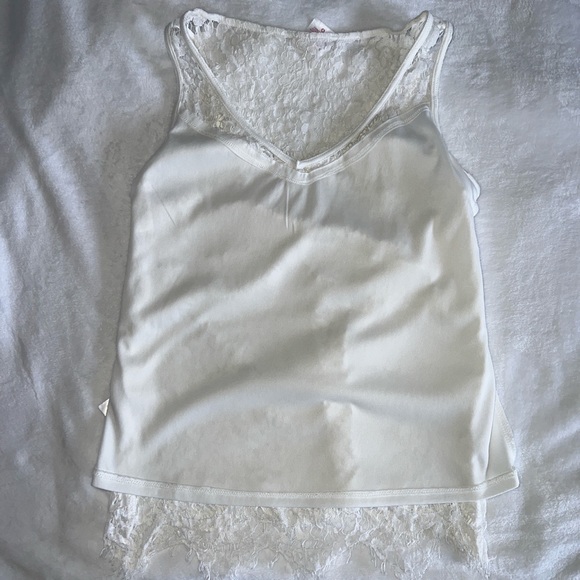 Lace Tank - Picture 3 of 3